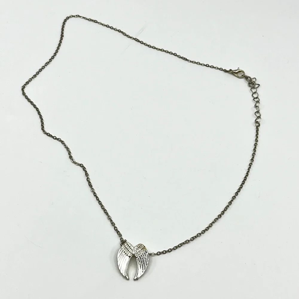 VTG Y2K Silver Tone‎ Angel Wings Pendant Necklace Retro Celestial Boho Jewelry